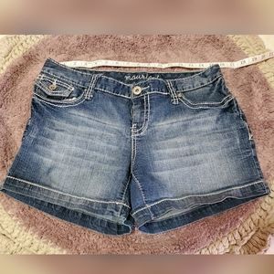 Maurices Shorts Size 9/10 GUC